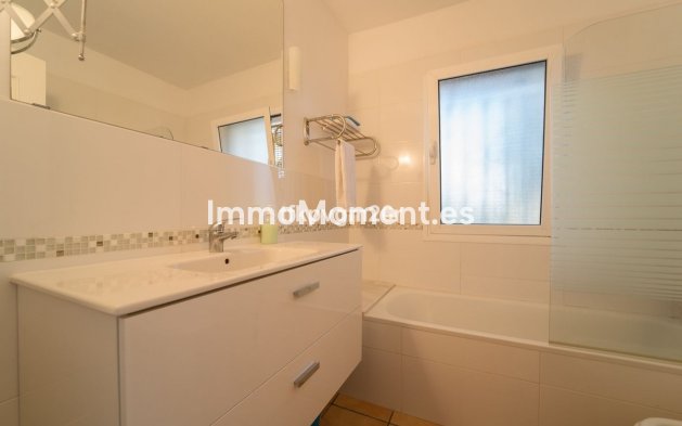 Bestaande woning - Villa - Estepona  - Estepona Centro