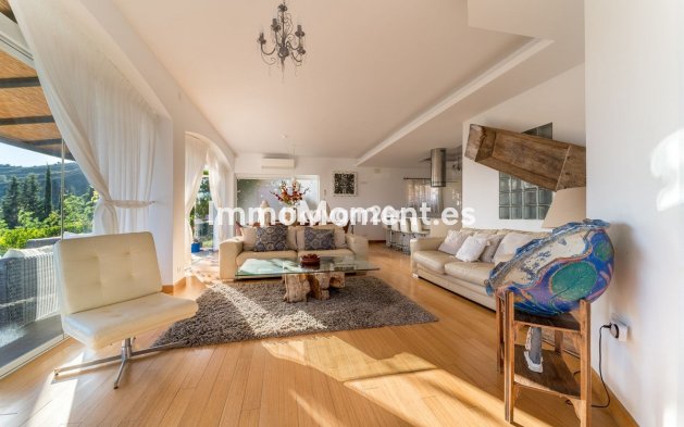 Bestaande woning - Villa - Estepona  - Estepona Centro