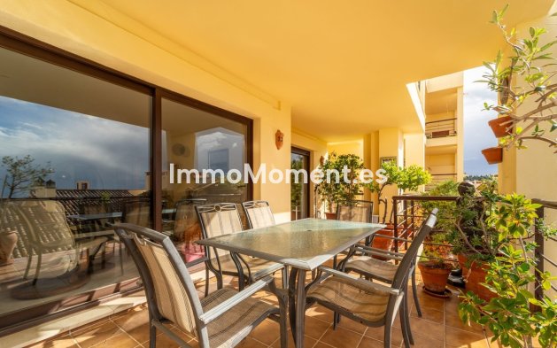 Resale - Apartment - Benahavís - Los Arqueros
