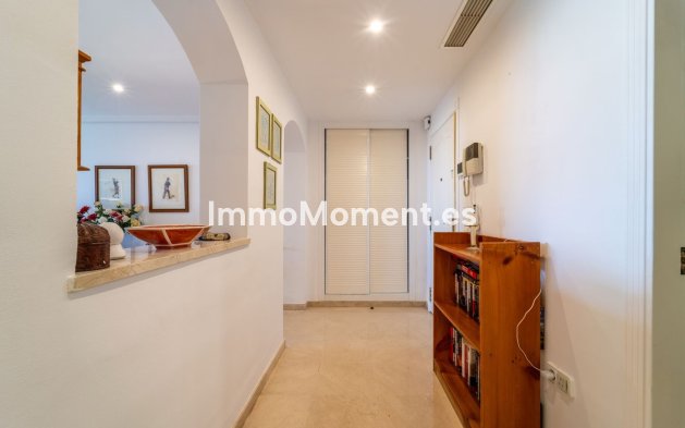 Resale - Apartment - Benahavís - Los Arqueros