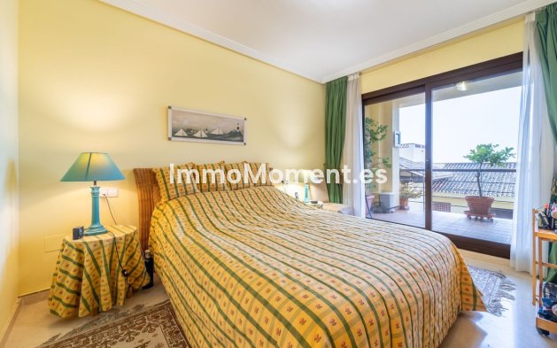 Resale - Apartment - Benahavís - Los Arqueros