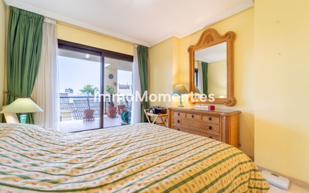 Resale - Apartment - Benahavís - Los Arqueros