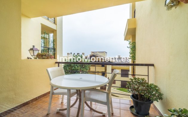 Resale - Apartment - Benahavís - Los Arqueros
