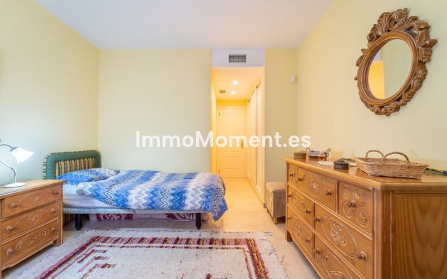 Resale - Apartment - Benahavís - Los Arqueros