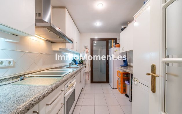 Resale - Apartment - Benahavís - Los Arqueros