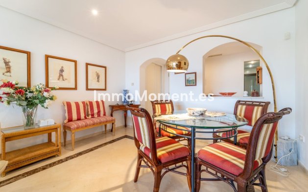 Resale - Apartment - Benahavís - Los Arqueros