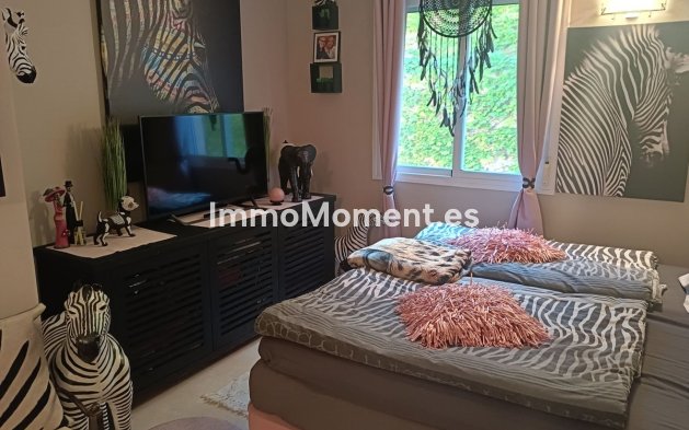 Resale - Apartment - Mijas - Calahonda