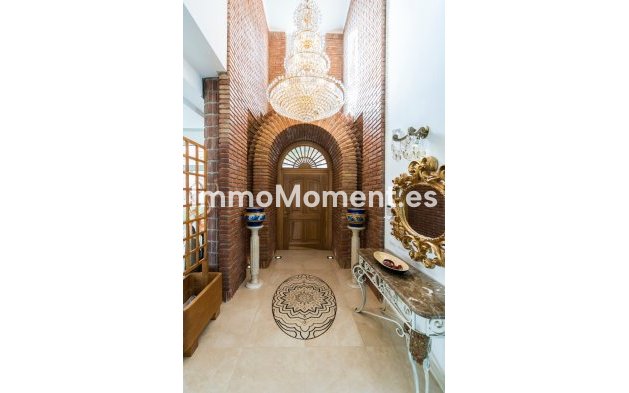 Wiederverkauf - Villa - Marbella - La Mairena