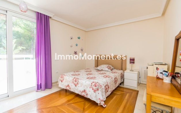 Wiederverkauf - Villa - Marbella - La Mairena