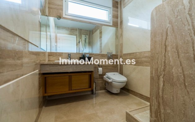 Wiederverkauf - Villa - Marbella - La Mairena