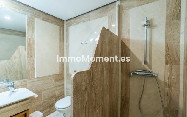 Wiederverkauf - Villa - Marbella - La Mairena