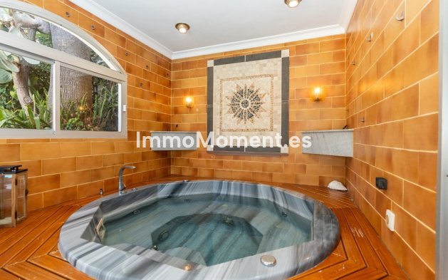 Wiederverkauf - Villa - Marbella - Marbesa