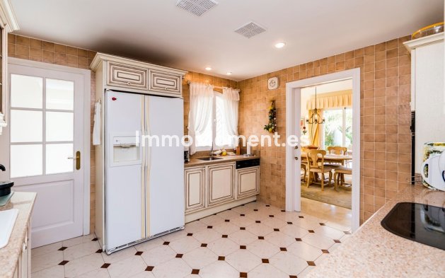 Wiederverkauf - Villa - Marbella - Marbella Centro