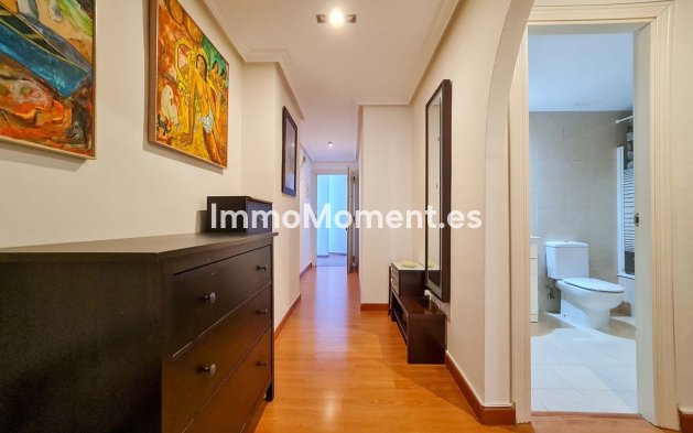 Wiederverkauf - Wohnung - Marbella - Nueva Andalucía