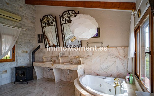 Resale - Villa - Benissa - Benissa Centro