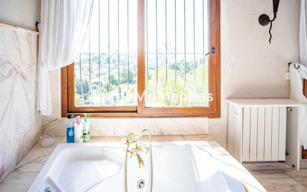 Resale - Villa - Benissa - Benissa Centro