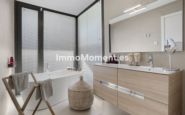 Wiederverkauf - Villa - Manilva - Manilva Centro