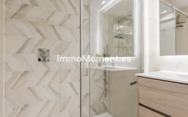 Wiederverkauf - Wohnung - Estepona  - Selwo