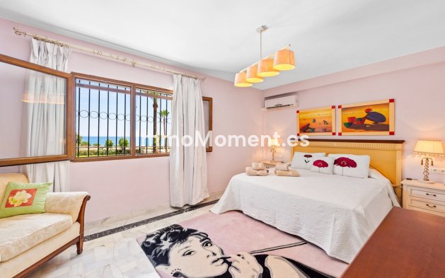Revente - Villa - Estepona  - Estepona Centro