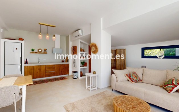 Bestaande woning - Villa - Estepona  - Estepona Centro