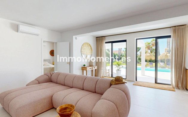 Bestaande woning - Villa - Estepona  - Estepona Centro