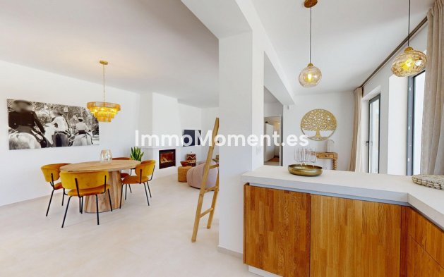 Bestaande woning - Villa - Estepona  - Estepona Centro