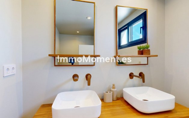 Bestaande woning - Villa - Estepona  - Estepona Centro