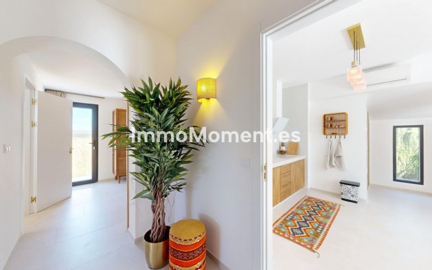Bestaande woning - Villa - Estepona  - Estepona Centro