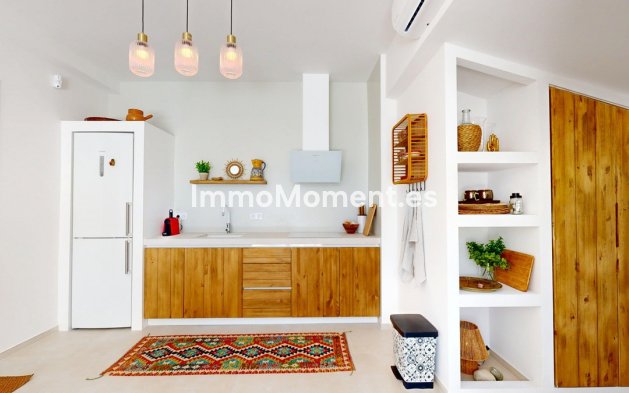 Bestaande woning - Villa - Estepona  - Estepona Centro