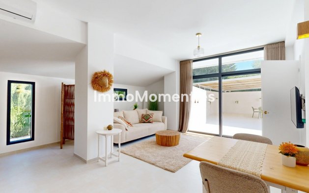 Bestaande woning - Villa - Estepona  - Estepona Centro