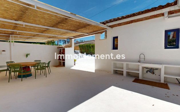 Bestaande woning - Villa - Estepona  - Estepona Centro