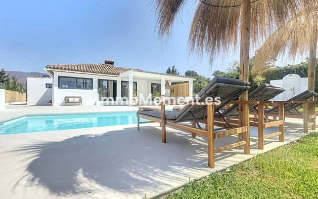 Bestaande woning - Villa - Estepona  - Estepona Centro