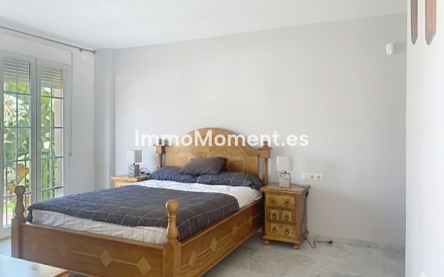 Wiederverkauf - Villa - Marbella - Guadalmina Alta