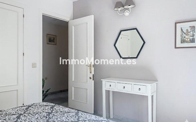 Wiederverkauf - Villa - Marbella - Guadalmina Alta