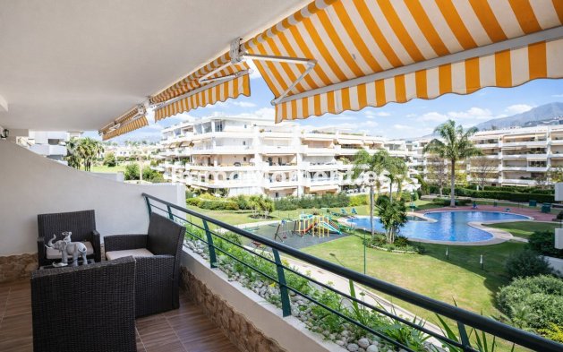 Resale - Apartment - Marbella - Guadalmina Alta