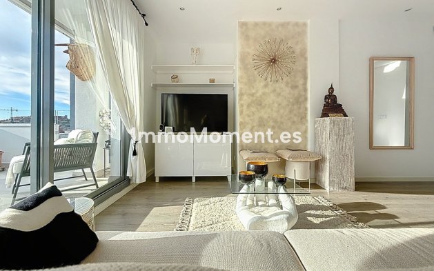 Resale - Apartment - Estepona - Estepona Centro