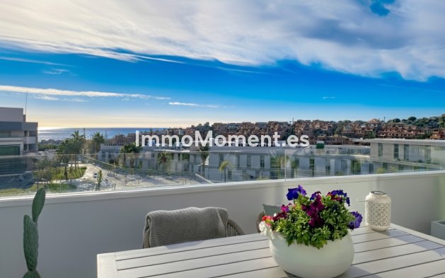 Resale - Apartment - Estepona - Estepona Centro