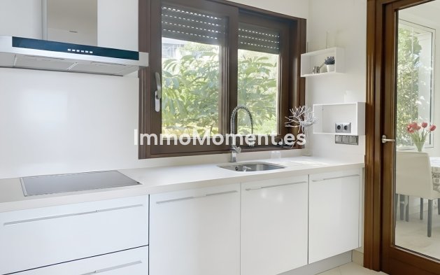 Reventa - Apartamento - Estepona  - Estepona Centro