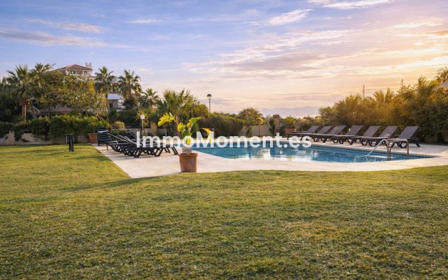 Revente - Appartement - Estepona  - Selwo