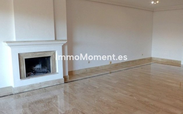 Wiederverkauf - Wohnung - Marbella - Guadalmina Baja