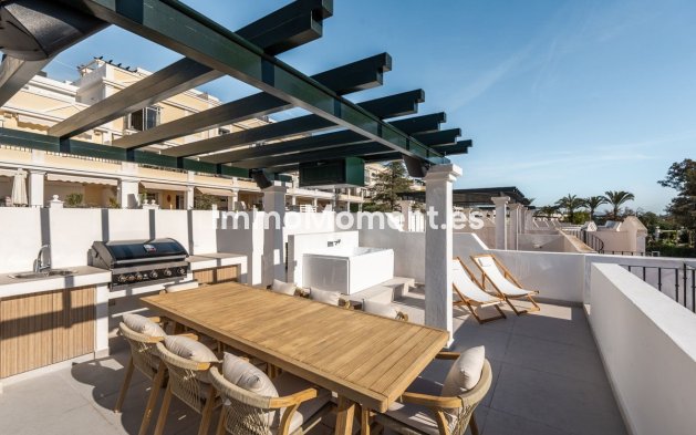 Revente - Appartement - Marbella - Nueva Andalucía