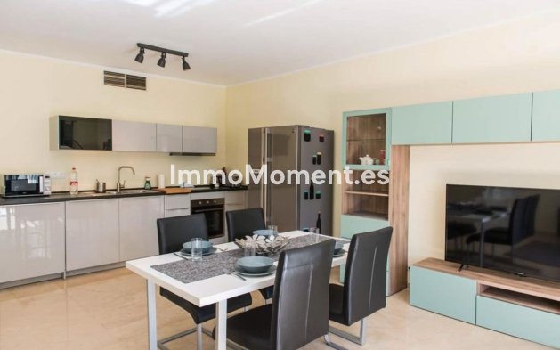 Resale - Apartment - Estepona - New Golden Mile