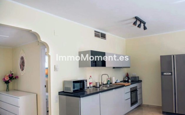 Resale - Apartment - Estepona - New Golden Mile