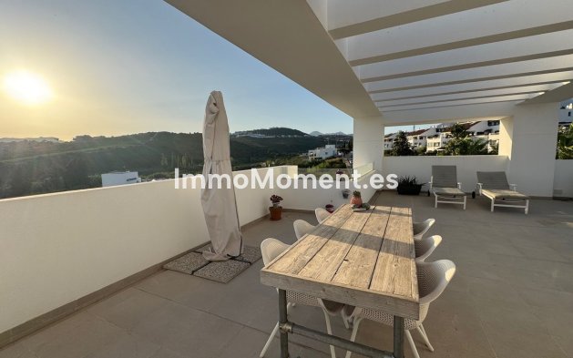 Resale - Apartment - Casares - Casares Centro