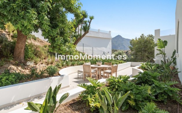 Wiederverkauf - Villa - Marbella - Nueva Andalucía