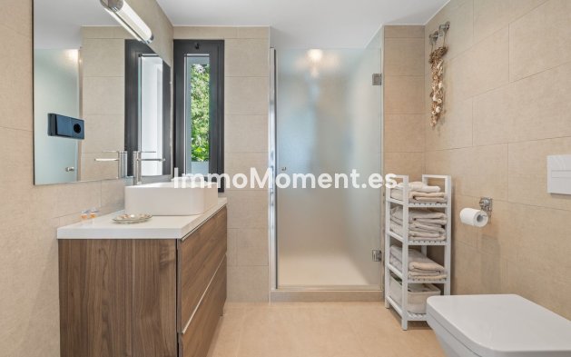 Wiederverkauf - Villa - Marbella - Nueva Andalucía