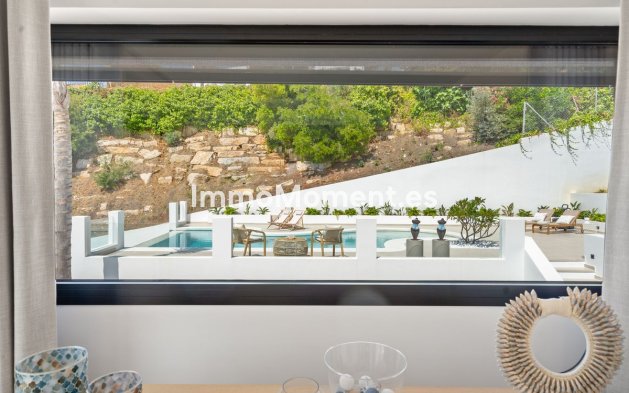 Wiederverkauf - Villa - Marbella - Nueva Andalucía