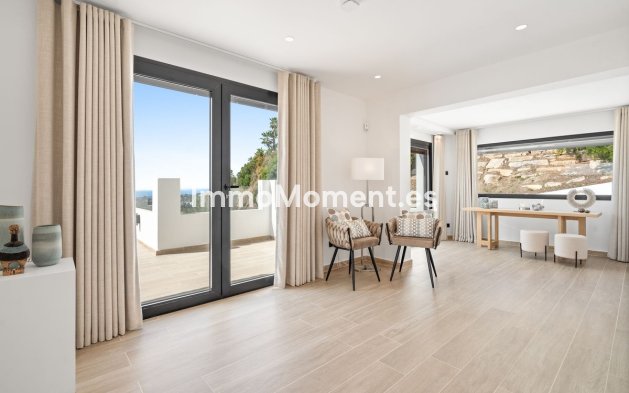 Wiederverkauf - Villa - Marbella - Nueva Andalucía