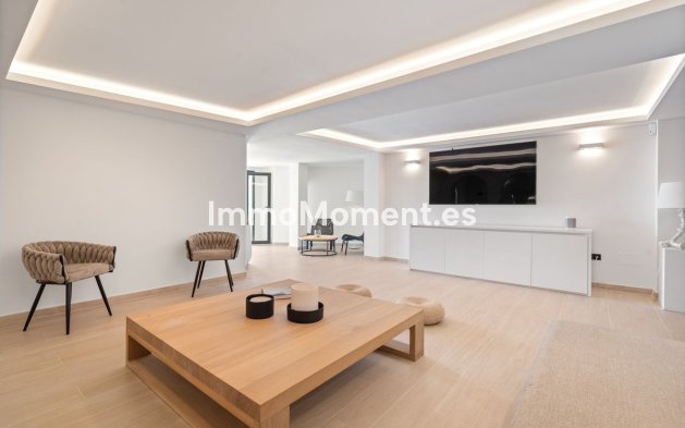 Wiederverkauf - Villa - Marbella - Nueva Andalucía