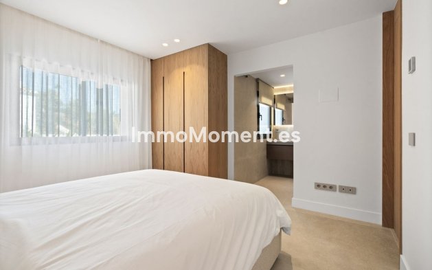 Wiederverkauf - Villa - Marbella - El Rosario